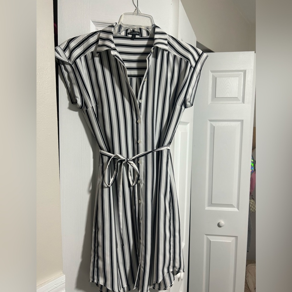 Express dress. Business casual